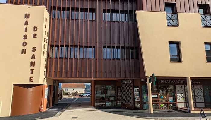 Façade de la MSP de Saint-Just-la-Pendue